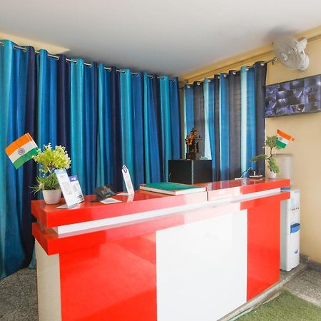 Diamond Imperial Hotel Noida Exterior photo